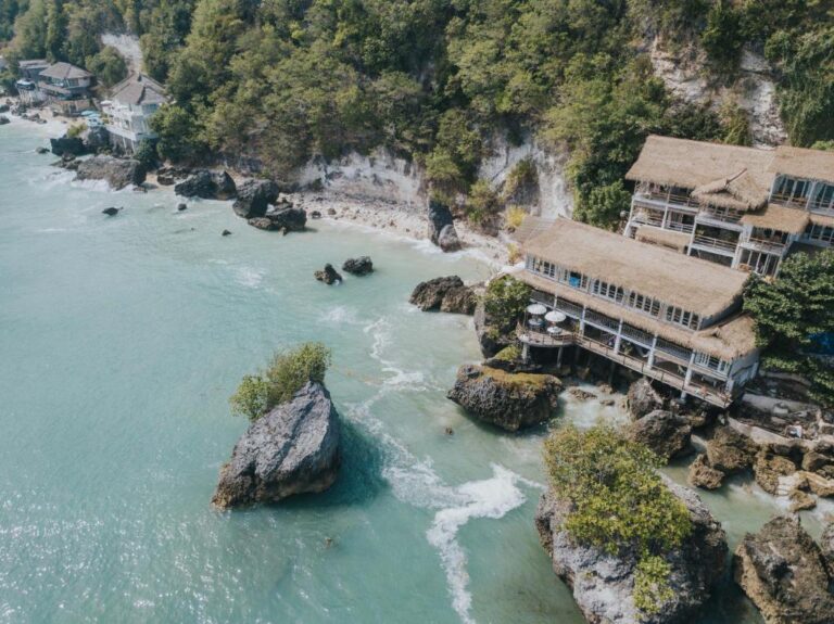 Best Uluwatu Hotels with Breathtaking Ocean Views